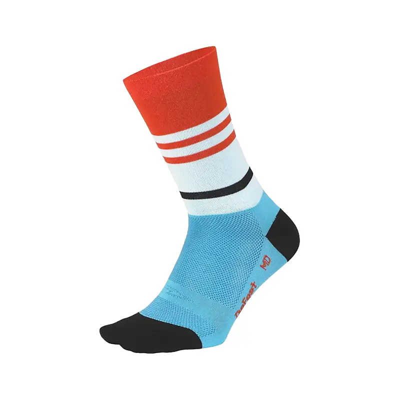 Balfes Bikes Defeet Aireator 6inch Vintage Jersey Double Cuff Socks in Red | Free postage over £30, £10 off first order, price match & 0% finance.