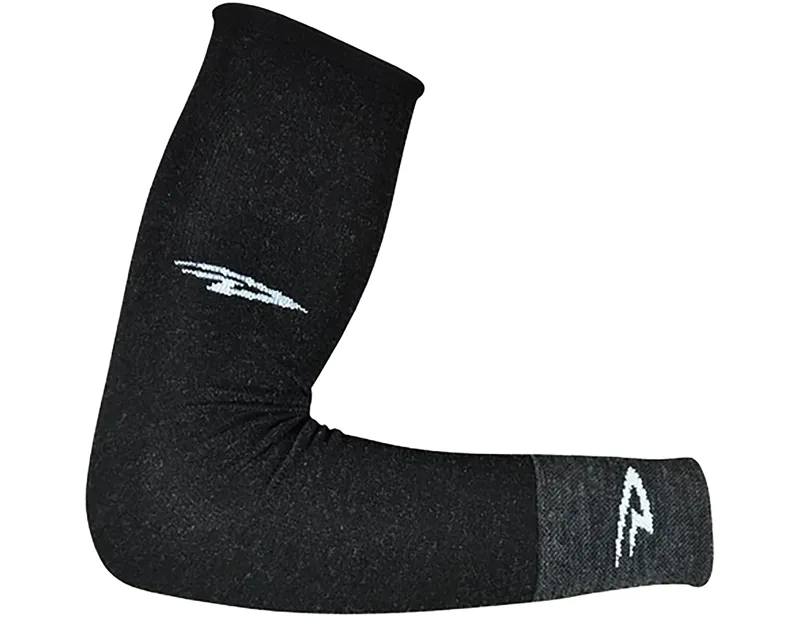 Balfes Bikes Defeet Armskin D-Logo Wool Arm Warmers in Charcoal Grey | Free postage over £30, £10 off first order, price match & 0% finance.