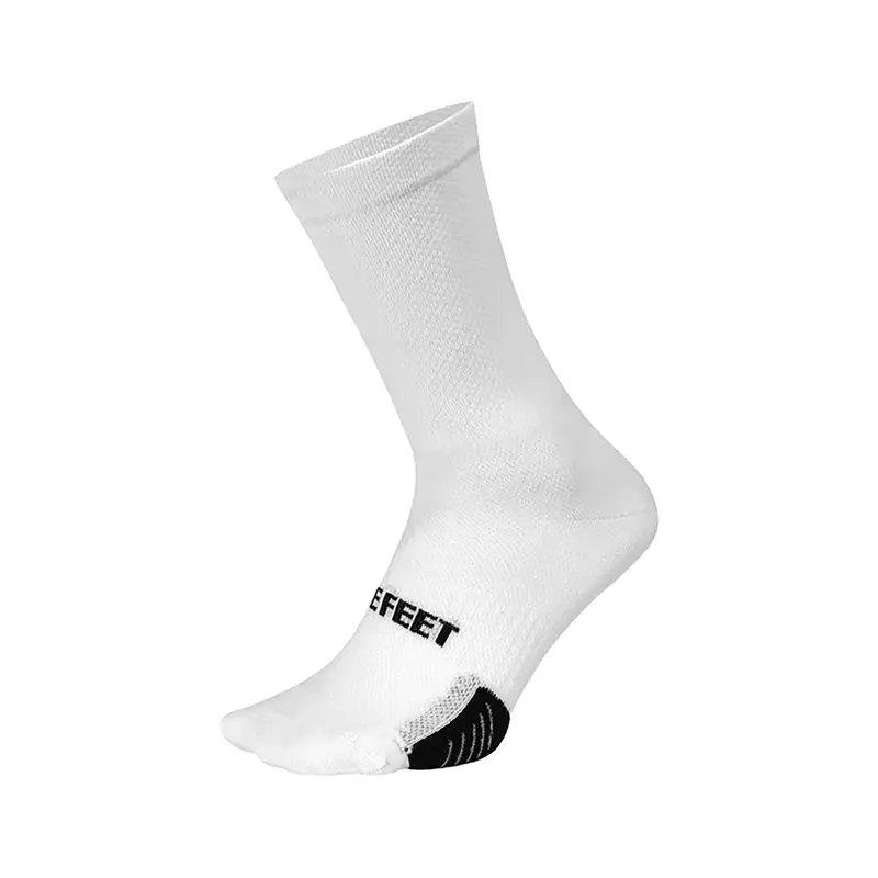 Balfes Bikes Defeet Cyclismo 6 inch Socks in White | Free postage over £30, £10 off first order, price match & 0% finance.