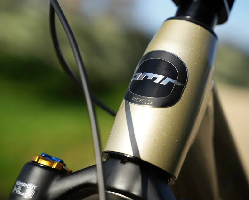 DMR Rhythm Expert 26inch Dirt Jump Bike 2026 in Sola Gold-12