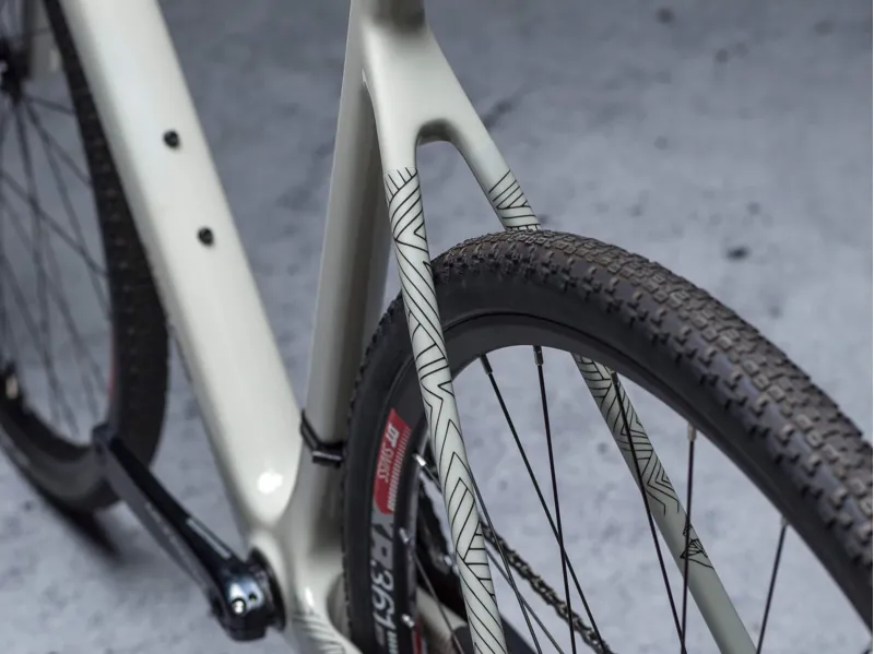 Dyedbro Stay Free MTB Frame Protection Kit in White-2