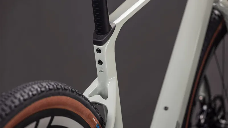 Cube Nuroad C:62 SLX Gravel Bike 2026 in Reedbeige/Chrome-2