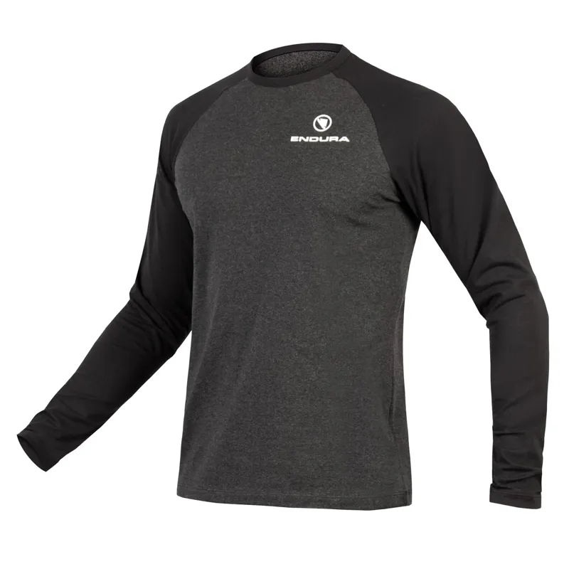 Endura One Clan Raglan Long Sleeved T-Shirt in Grey