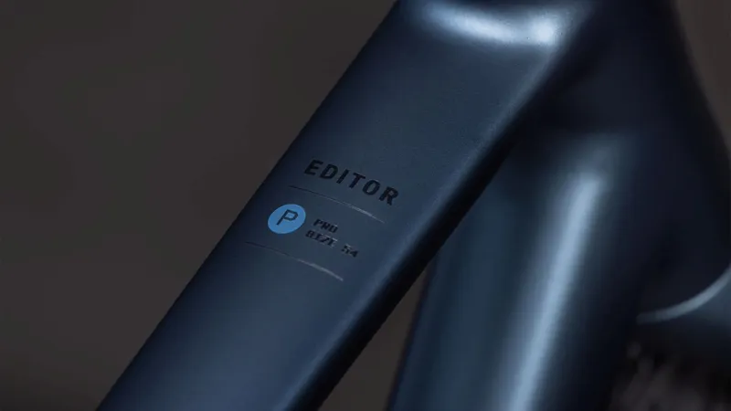 Cube Editor Pro Hybrid Bike 2026 in Mineralblue/Chrome-2