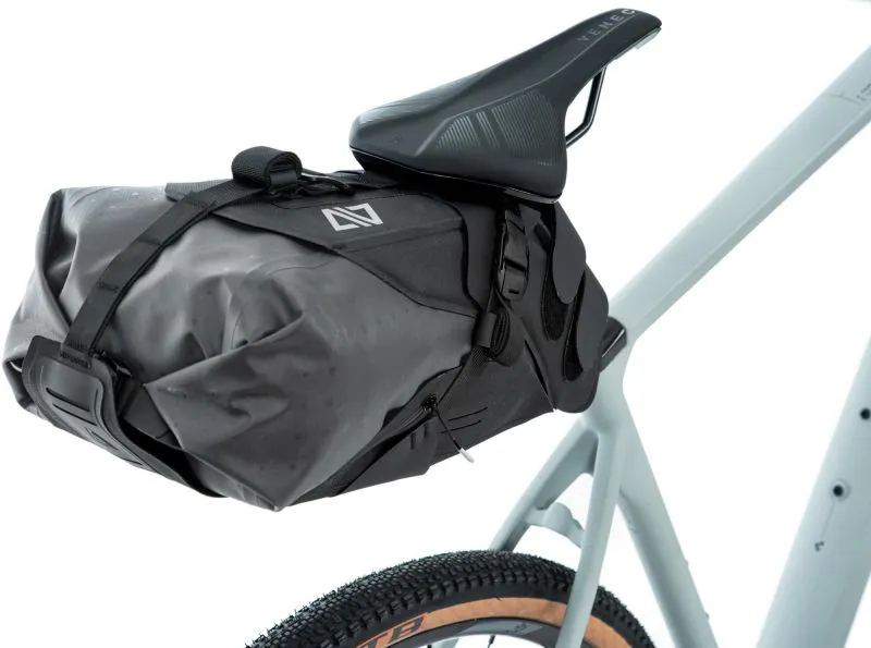 Acid Saddle Bag Pack Pro 11 in Black-4