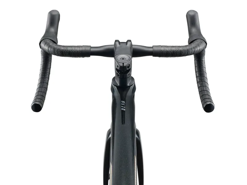 Giant Defy Advanced 2 Road Bike 2026 in Abyss Black-4