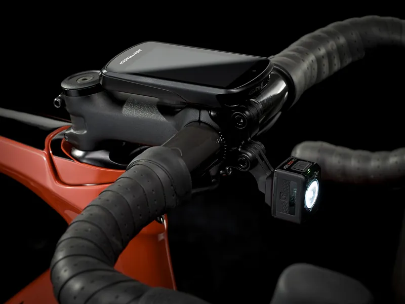 Trek Emonda SL 6 Pro Disc Carbon Road Race Bike 2022 in Black and Red-11