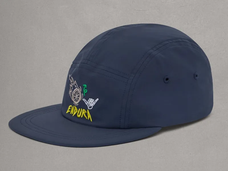 Endura 5-Panel Cap in Blue