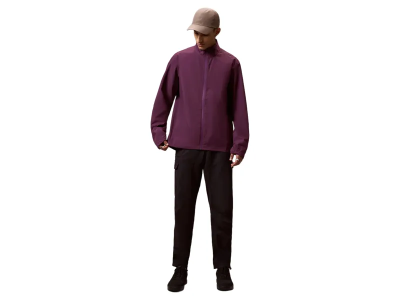 Endura Loop Rout Waterproof Jacket in Black Cherry-1