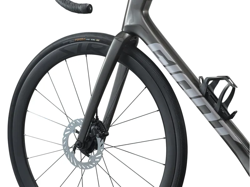 Giant Defy Advanced Pro 2 Road Bike 2026 in Stealth Chrome-6