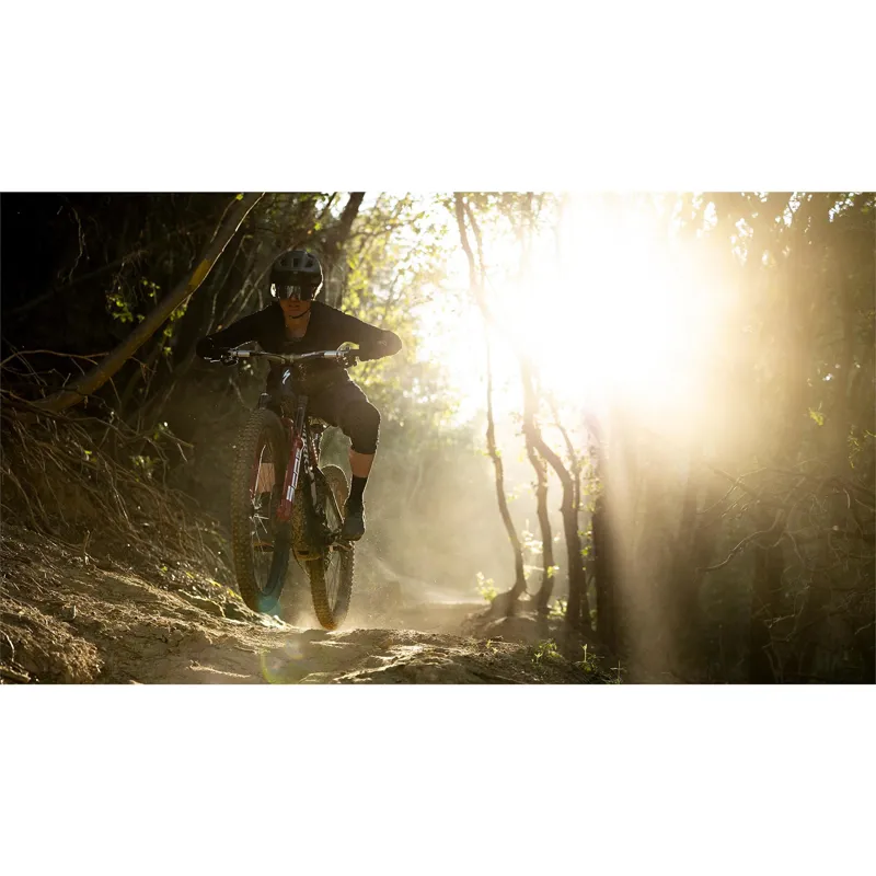 EVOC Elbow Protector LS Flex Lite in Black-3