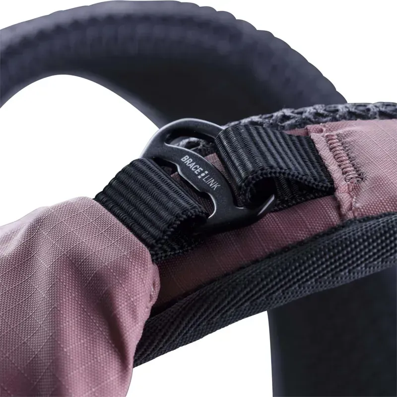 Evoc Stage 6L Performance Backpack + 2L Hydration Bladder in Dusty Pink-8