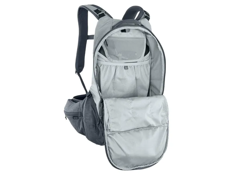 Evoc Trail Pro Protector Backpack 16L L/XL 2023 in Stone/Carbon Grey-4
