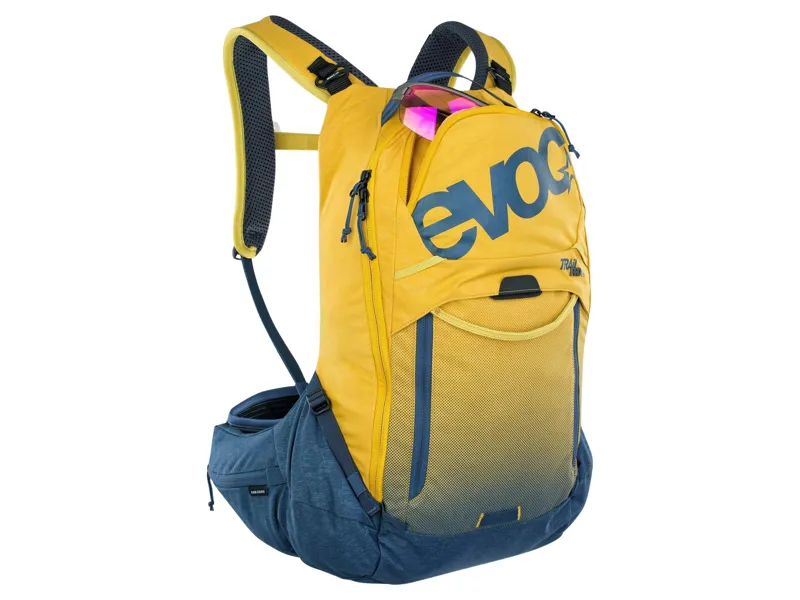 Evoc Trail Pro Protector Backpack 16L L/XL in Curry Yellow-2