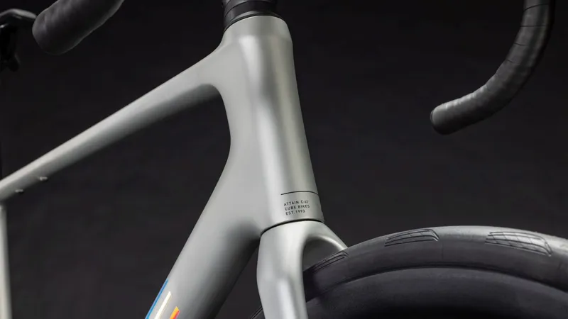 Cube Attain C:62 SLX Road Bike 2026 in Sleekgrey/Prism-7