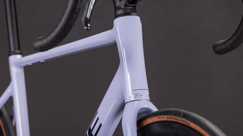 Cube Attain Race Road Bike 2026 in Cyclamen/Black-5