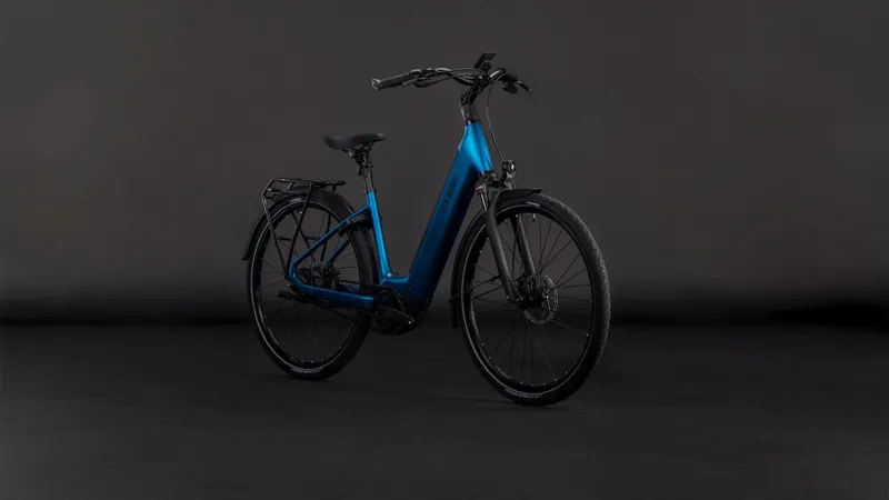Cube Supreme Hybrid Deluxe Pro 600 EE Electric Hybrid Bike 2026 in ElectricBlue-6