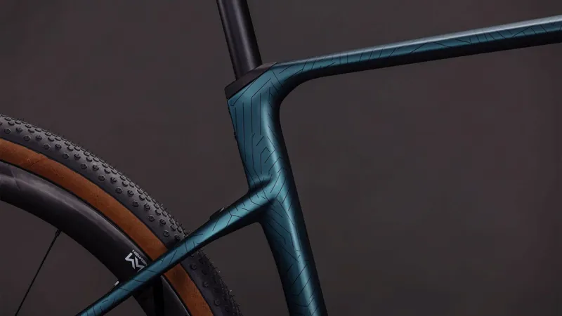 Cube Nuroad Hybrid C:62 SLT 400X Electric Gravel Bike 2026 in Royalgreen/Crisscross-4