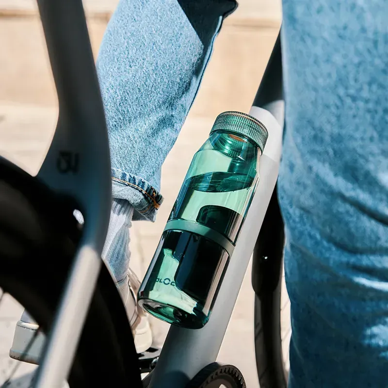 Fidlock TWIST bottle 700 life with Bike Base in Green-1