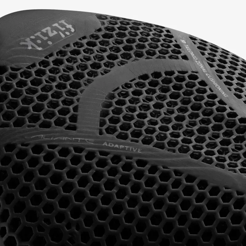 Fizik Tempo Aliante Adaptive R1 Saddle in Black-5