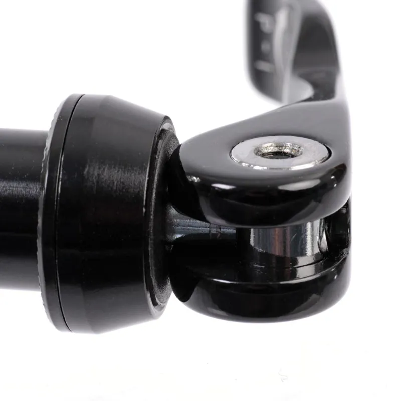 I.D. 15 X 100mm Thru Axle in Black-2