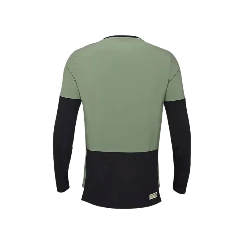 Balfes Bikes Fox Defend Thermal Long Sleeve Jersey in Moss | Free postage over £30, £10 off first order, price match & 0% finance.