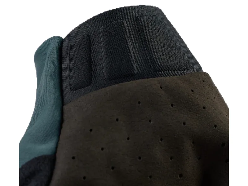 Fox Flexair Glove in Sage-4