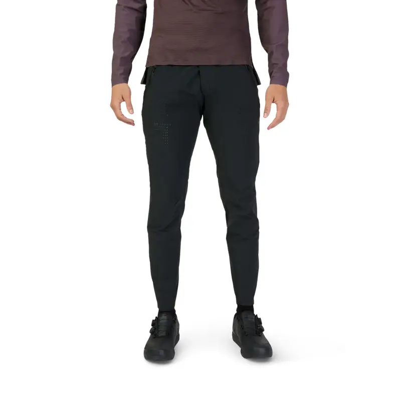 Balfes Bikes Fox Flexair Men's Trousers in Black | Free postage over £30, £10 off first order, price match & 0% finance.
