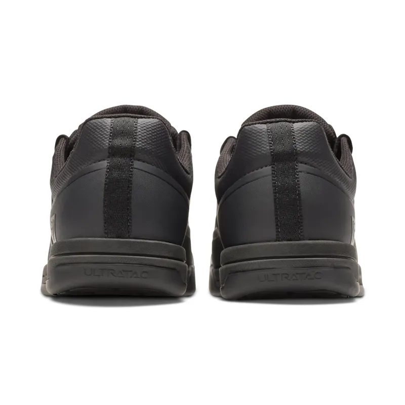 Fox Union Flat Shoes in Black-3