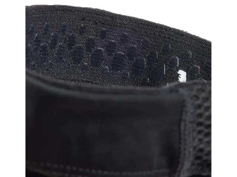 Fox Youth Enduro Knee Sleeve in Black-4