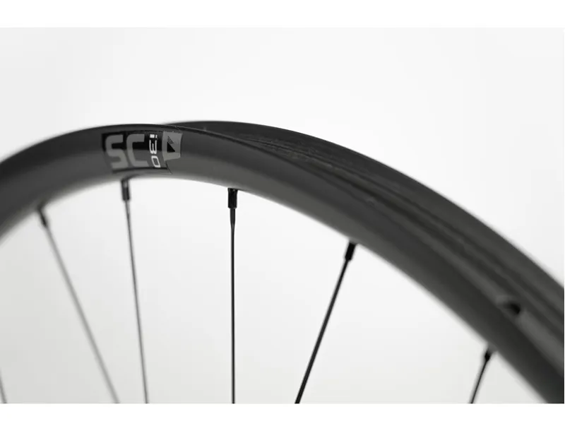 FSA NS SC i30 Carbon MTB Wheelset 29 inch XDR 6 Bolt in black-1
