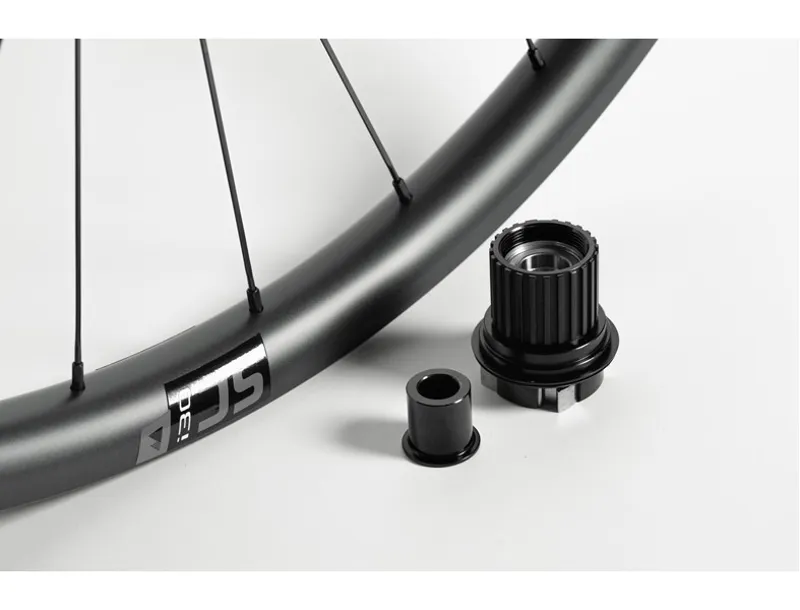 FSA NS SC i30 Carbon MTB Wheelset 29 inch XDR 6 Bolt in black-13