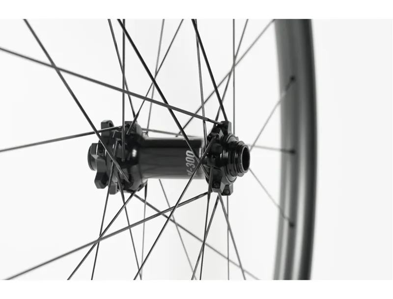 FSA NS SC i30 Carbon MTB Wheelset 29 inch XDR 6 Bolt in black-8