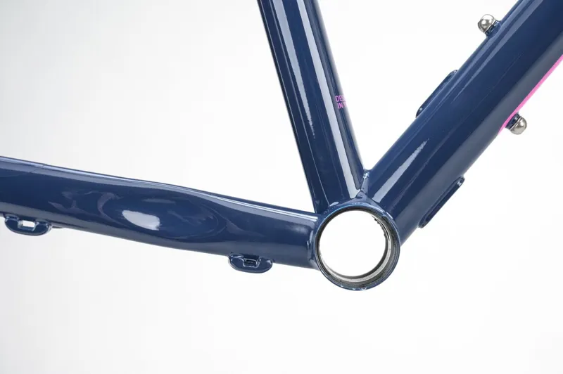 Genesis Croix De Fer 725 Gravel Frameset 2026 in Blue Unlimited-7