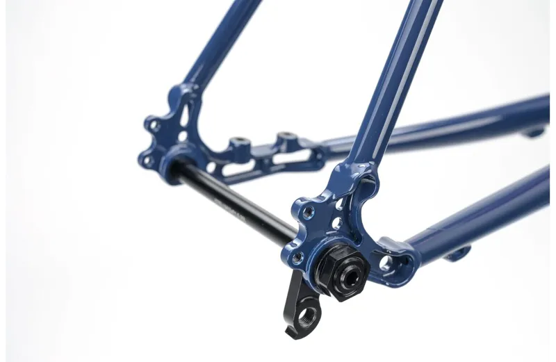 Genesis Croix De Fer 725 Gravel Frameset 2026 in Blue Unlimited-9