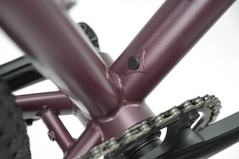 Genesis Vagabond 10 Gravel Bike 2027 in Bohemian Raspberry-4