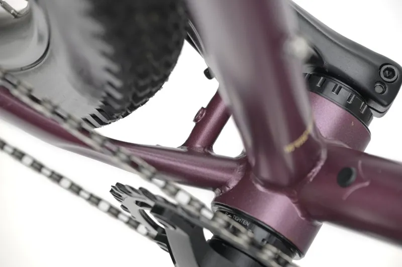 Genesis Vagabond 10 Gravel Bike 2027 in Bohemian Raspberry-7