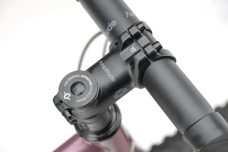 Genesis Vagabond 10 Gravel Bike 2027 in Bohemian Raspberry-10