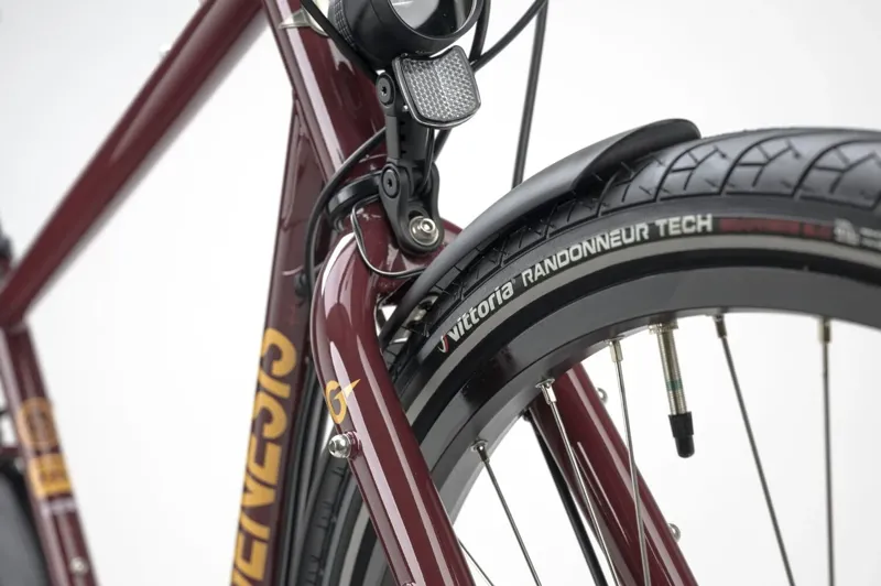 Genesis Tour De Fer 40 Touring Bike 2026 in Queen Crimson-4