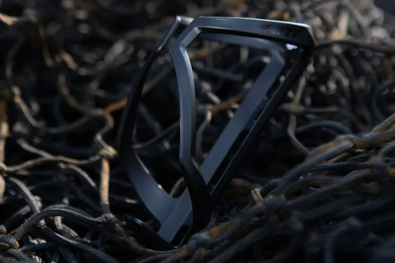 Giant Airway Sport Recycled Bottle Cage in Matt Black-1