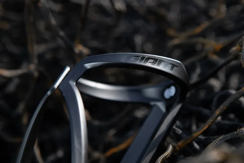 Giant Airway Sport Recycled Bottle Cage in Matt Black-2