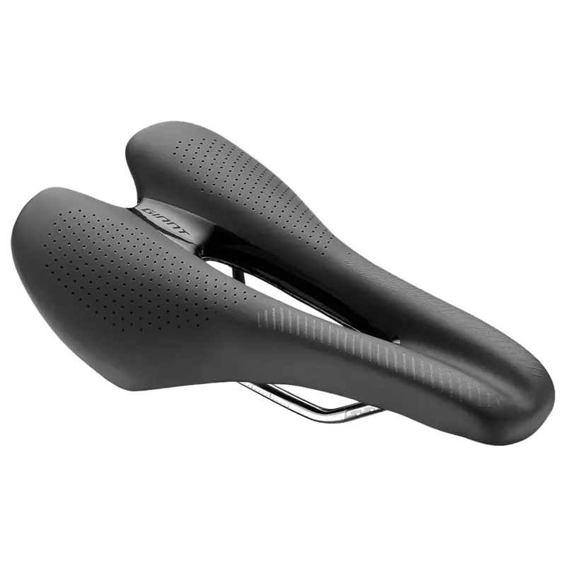 Balfes Bikes Giant Contact SL Tri Saddle in Black | Free postage over £30, £10 off first order, price match & 0% finance.