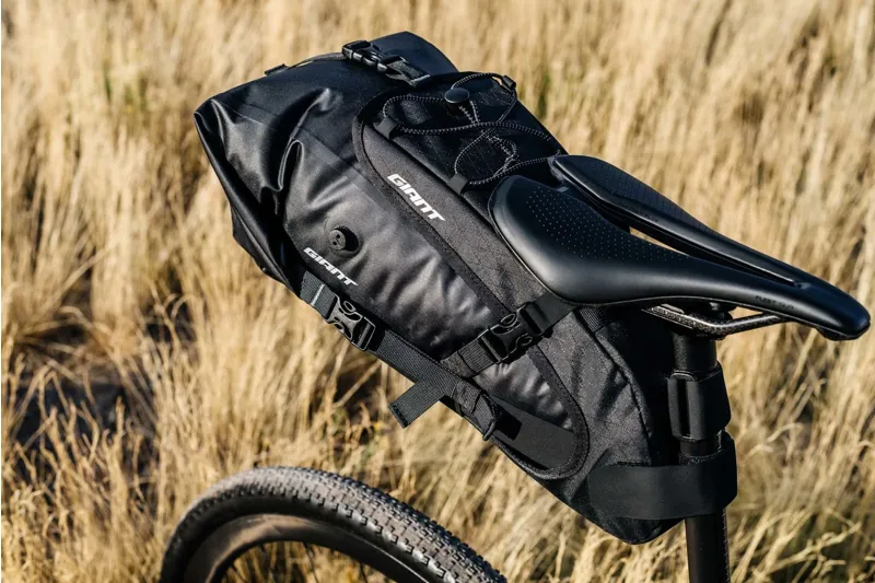 Giant H2Pro Saddle Bag in Black-5