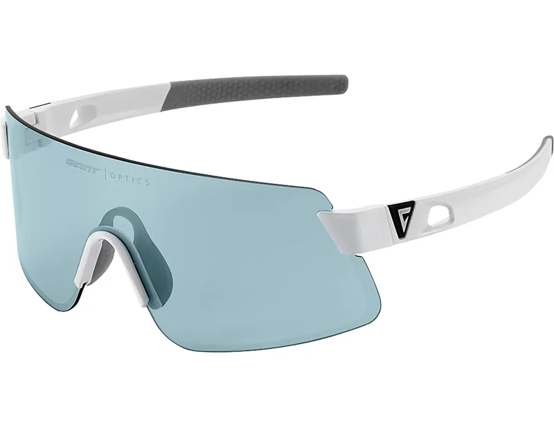 Balfes Bikes Giant Helio Fotovis Glasses in White | Free postage over £30, £10 off first order, price match & 0% finance.