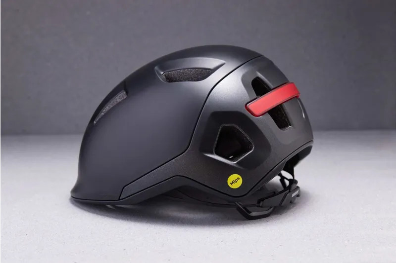 Giant Novo Mips Helmet in Black-1