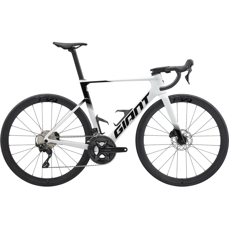 Balfes Bikes Giant Propel Advanced 2 Road Bike 2027 in White | Free postage over £30, £10 off first order, price match & 0% finance.