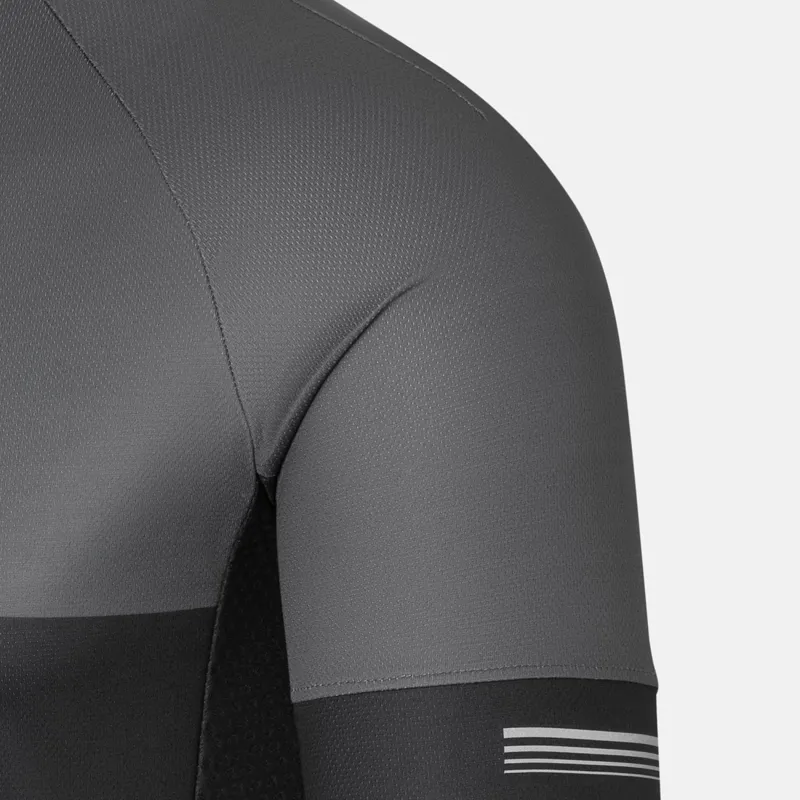 Giro Chrono Men's Short Sleeve Jersey in Black/Grey-2