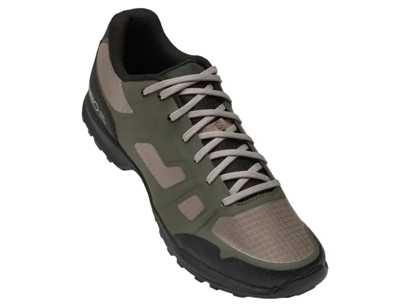 Giro Gauge Shoe in Dark Sage-1