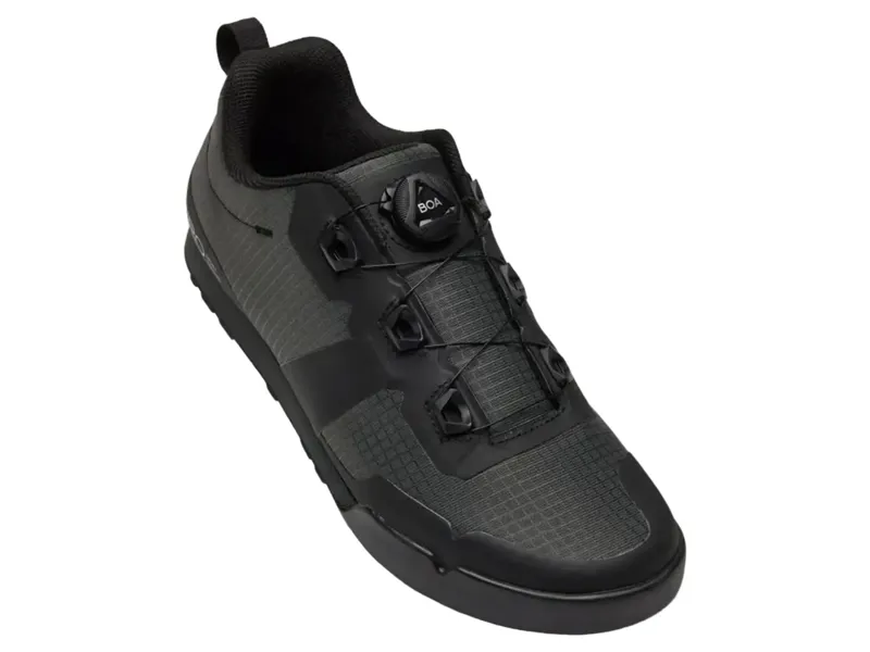 Giro Tracker BOA Flat Pedal Cycling Shoe in Black-1