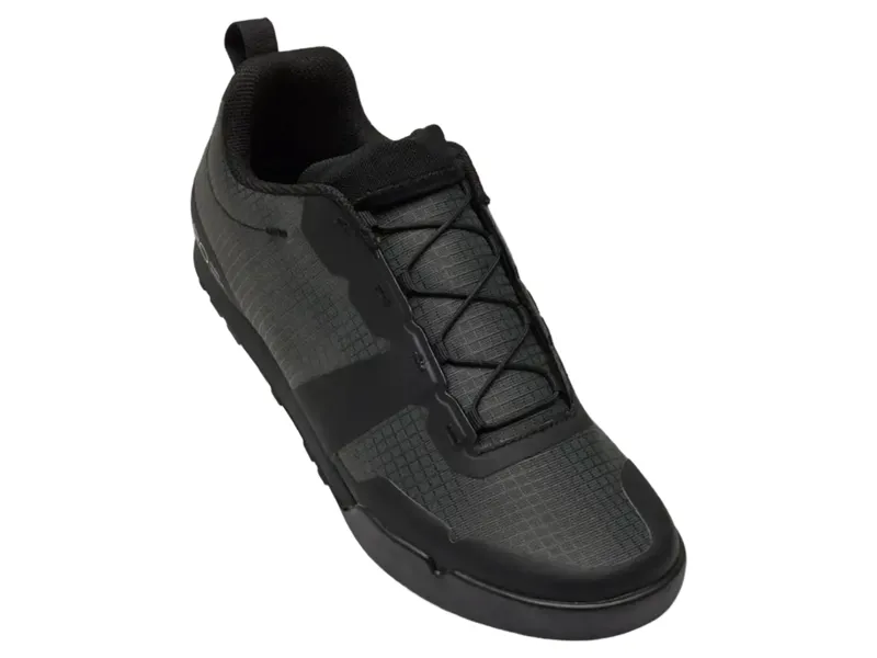 Giro Tracker Fastlace Flat Pedal Shoes in Black-1